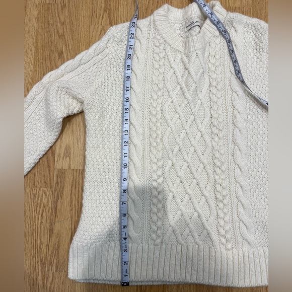 Abercrombie & Fitch Cream Cable-Knit Fishermans Crewneck Sweater Large - Picture 11 of 13